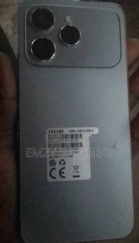 Tecno Spark 40 128 GB Silver