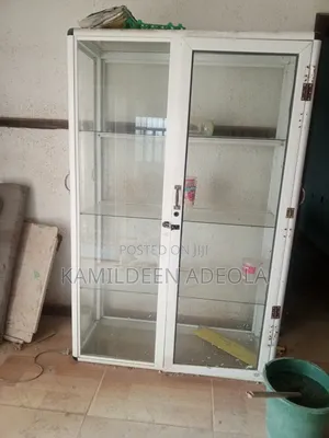 Aluminum Show Glass