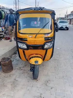 TVS King Deluxe Plus iTouch Start 2024 Yellow