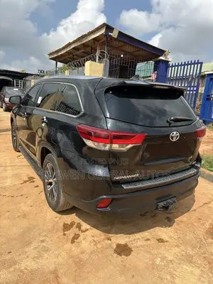 Toyota Highlander XLE V6 4x4 (3.5L 6cyl 6A) 2016 Black