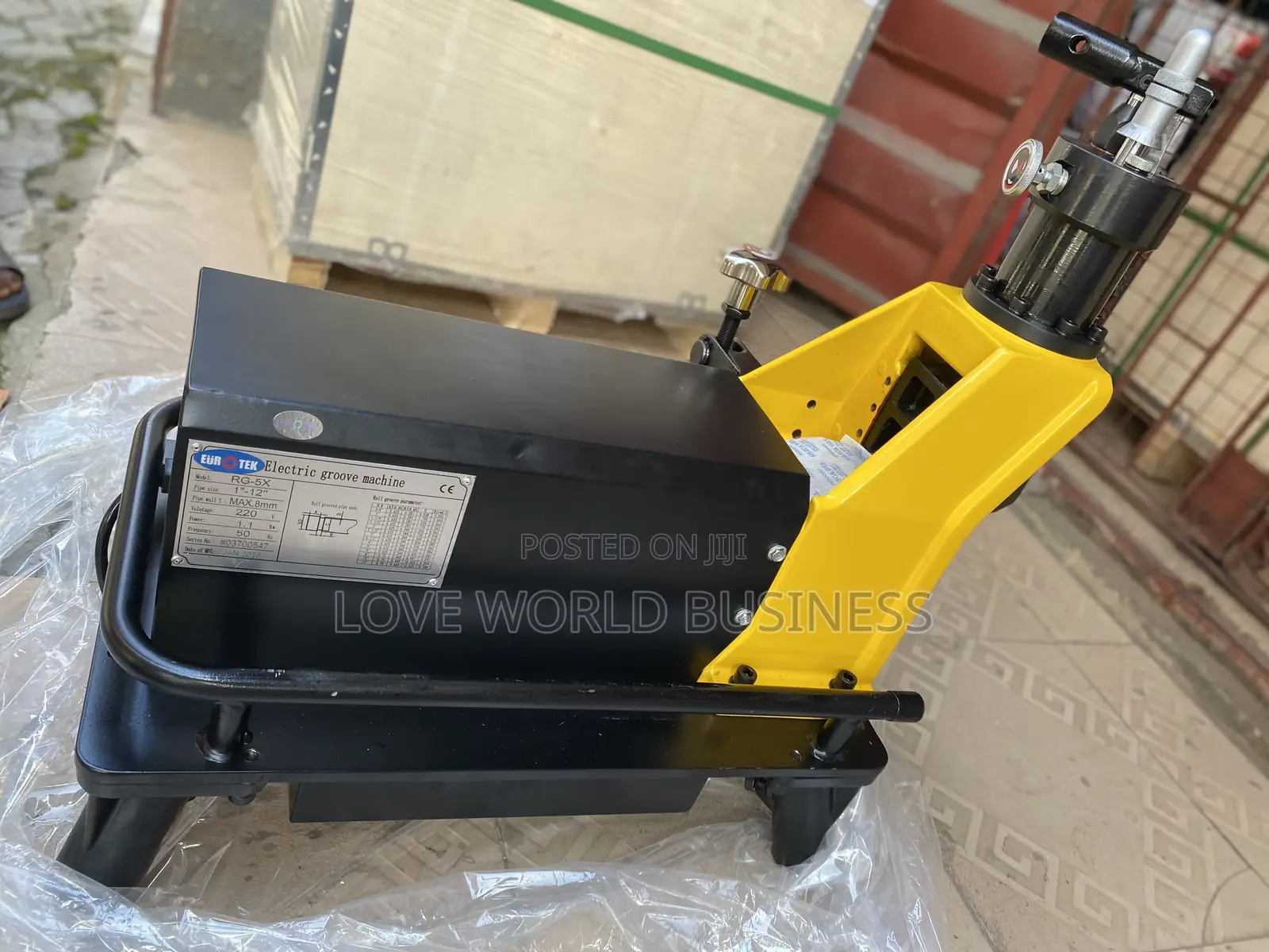 Roll Grooving Machine