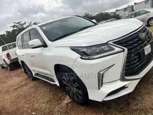 Lexus LX 570 (5 seats) AWD 2018 White