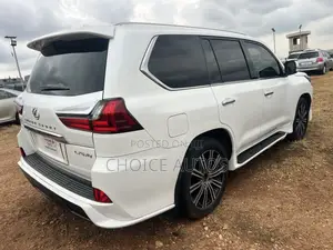 Lexus LX 570 (5 seats) AWD 2018 White