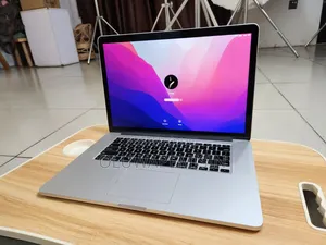 Laptop Apple MacBook Pro 2015 16GB Intel Core i7 SSD 512GB
