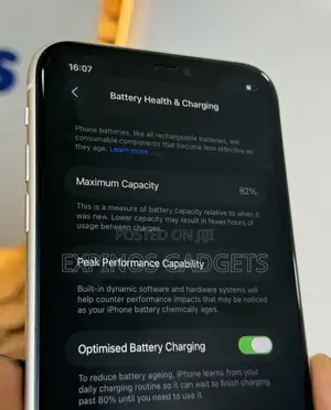 Apple iPhone 11 64 GB White