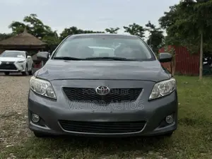 Toyota Corolla 2010 Gray