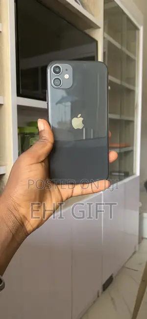 Apple iPhone 11 64 GB Black