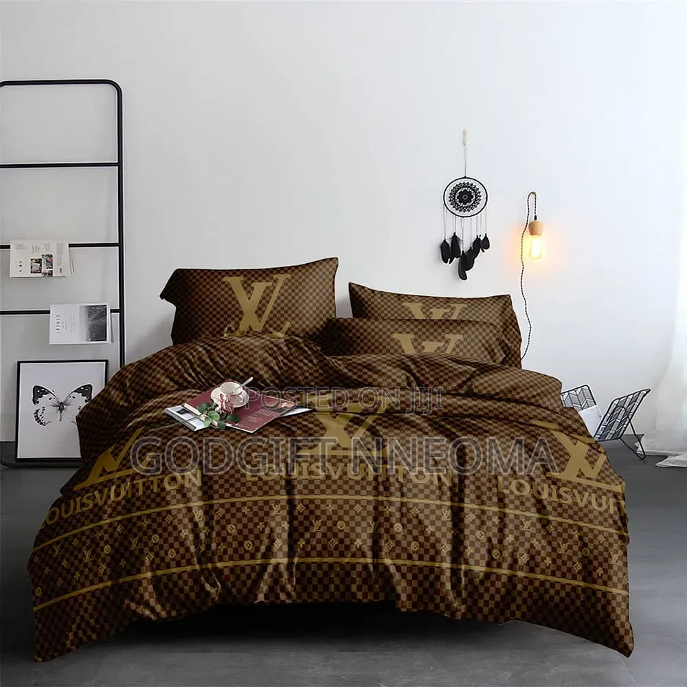Bedsheets and Duvet With Pillowcase