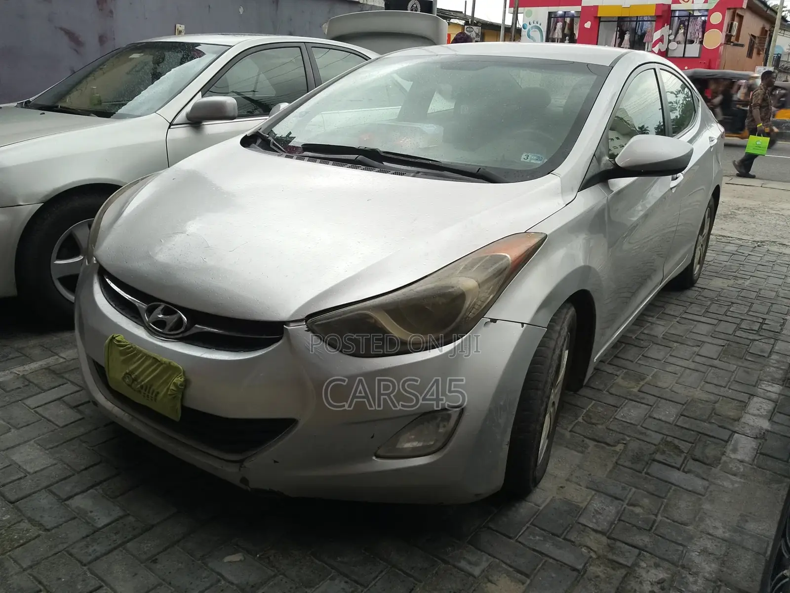 Hyundai Elantra 2012 Silver