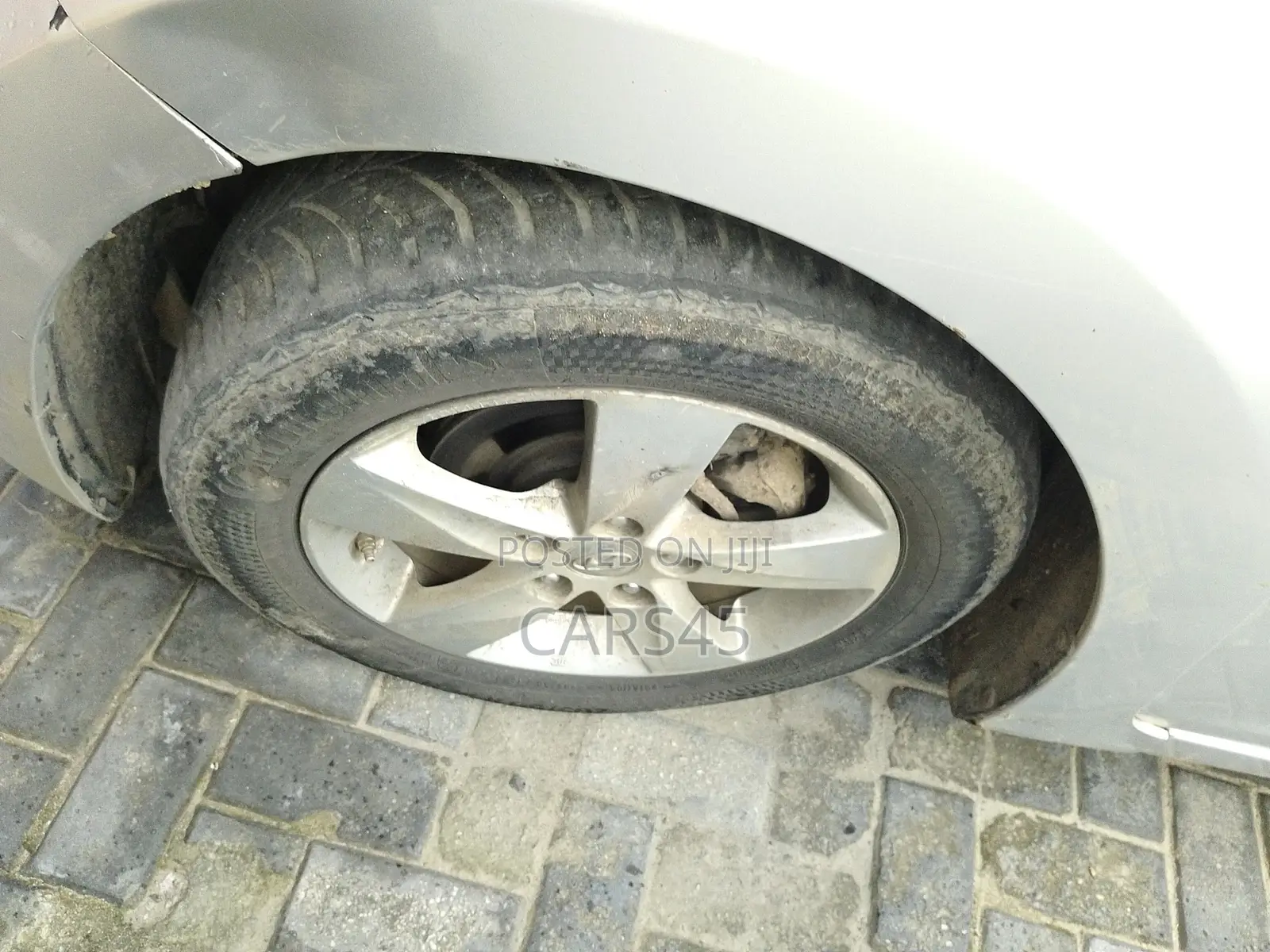 Hyundai Elantra 2012 Silver