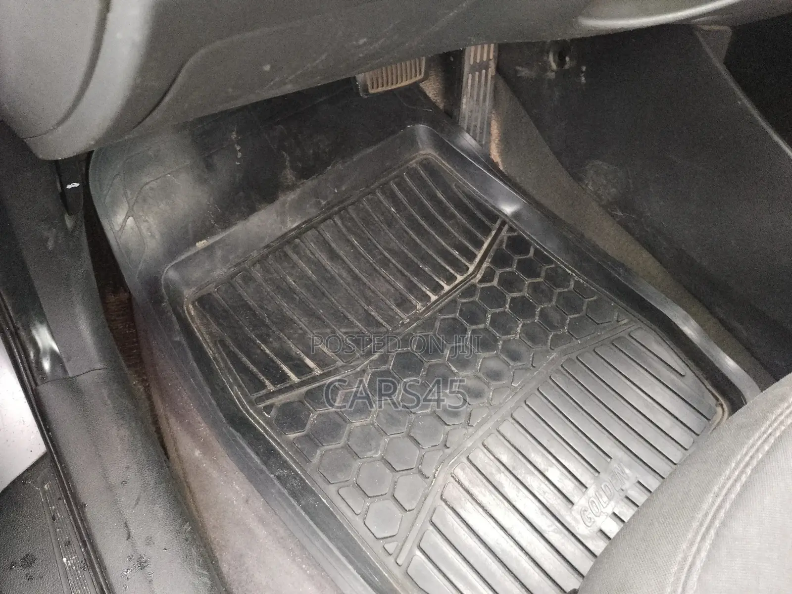 Hyundai Elantra 2012 Silver