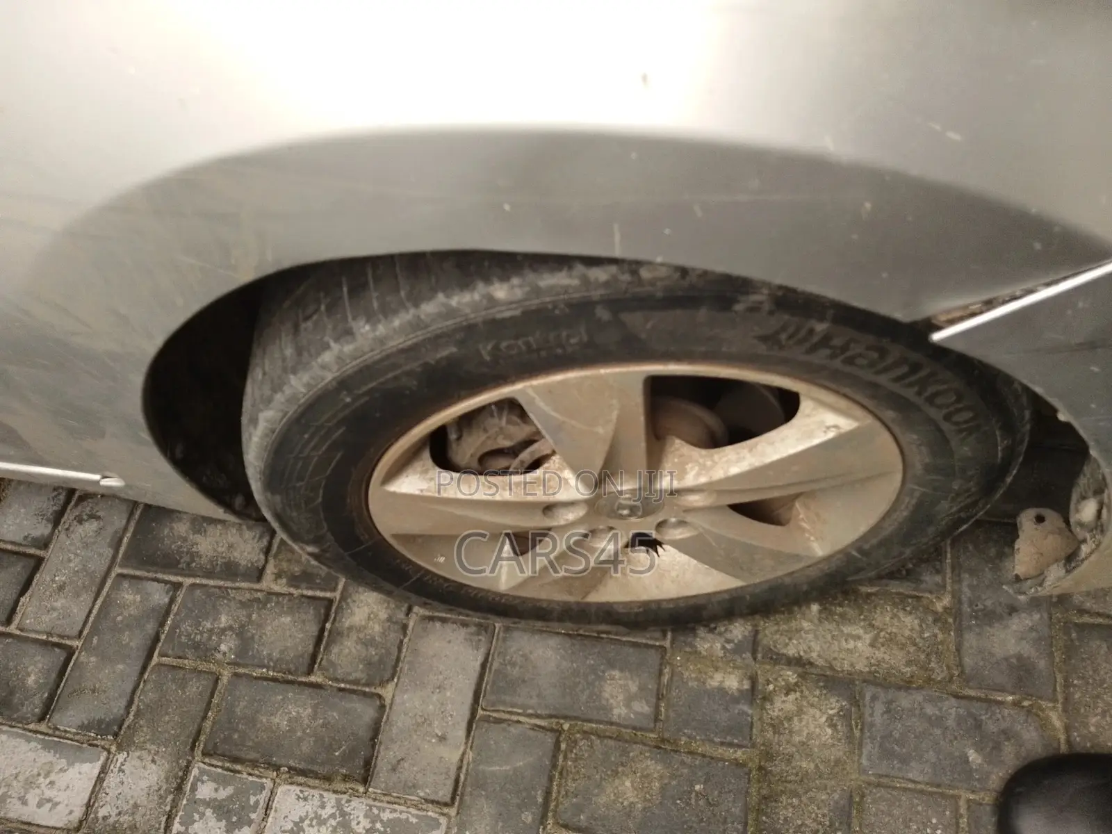 Hyundai Elantra 2012 Silver