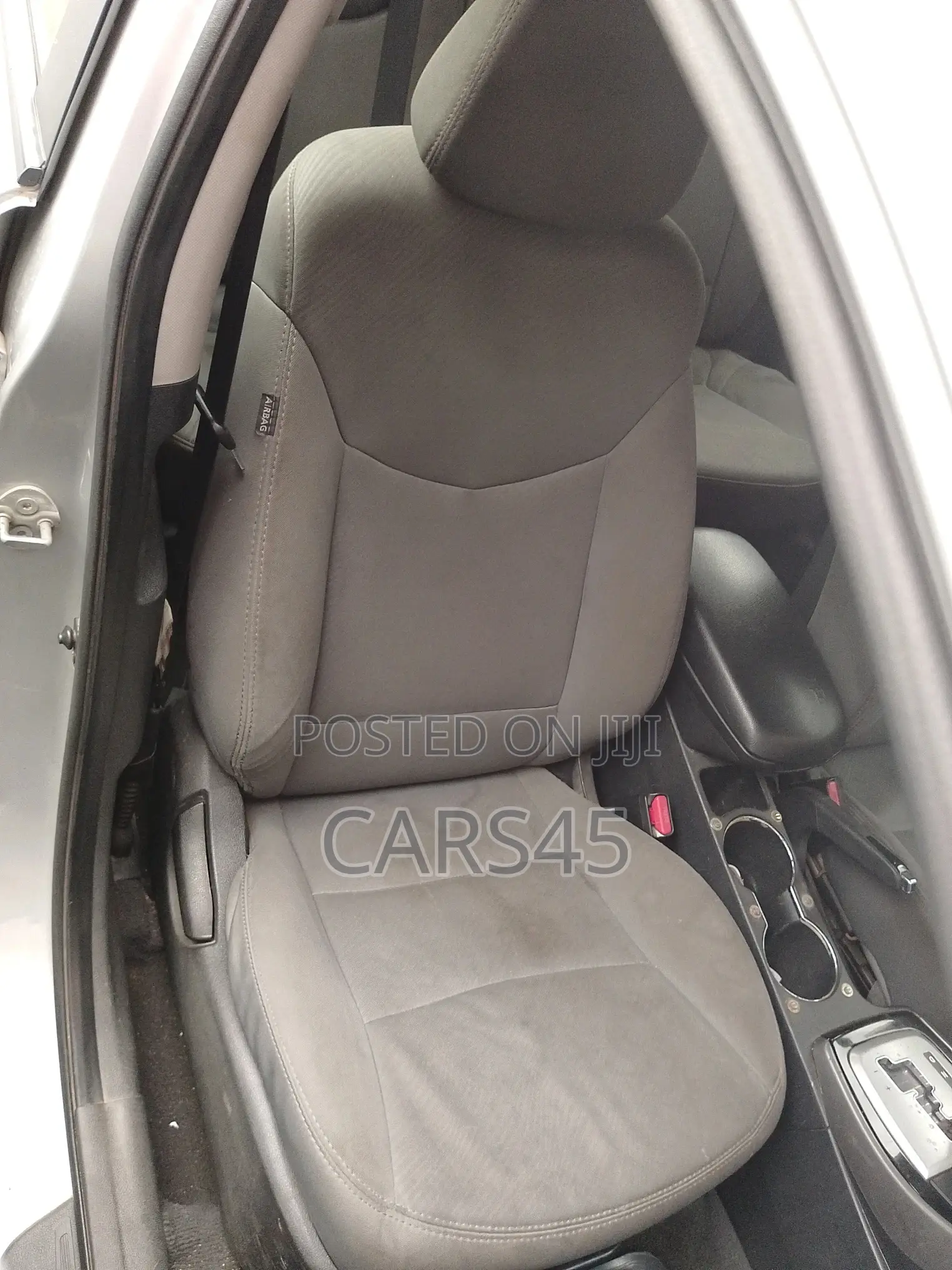 Hyundai Elantra 2012 Silver