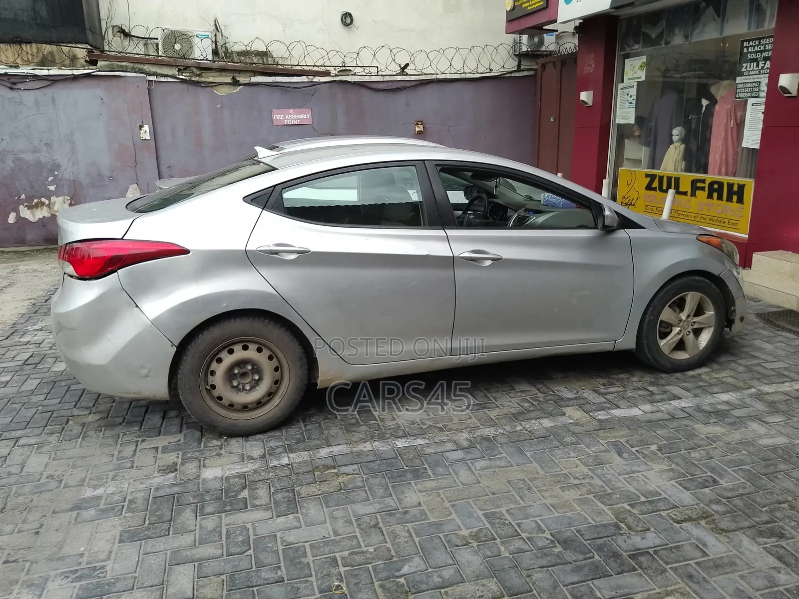 Hyundai Elantra 2012 Silver