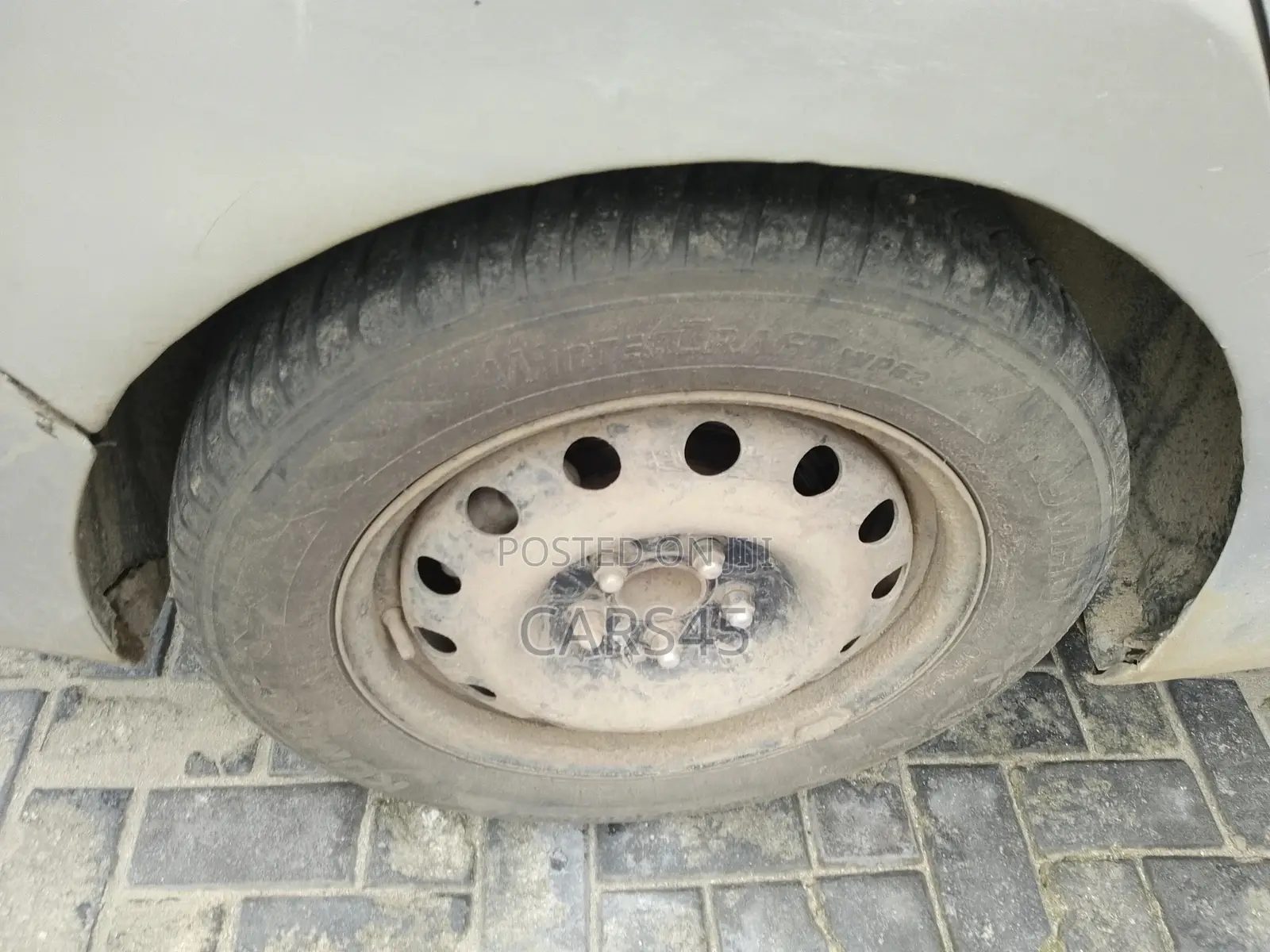 Hyundai Elantra 2012 Silver