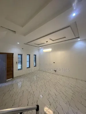 4bdrm Duplex in Ikota for rent