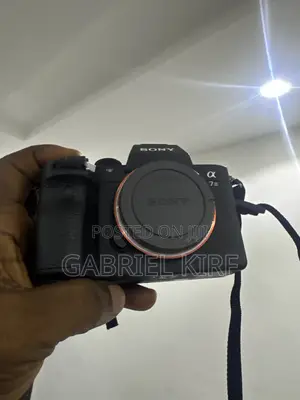 Sony A7 Iii Full-Frame Mirrorless Camera (Body Only / With Kit Lens)