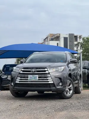 Toyota Highlander XLE 4dr SUV (3.5L 6cyl 6A) 2015 Gray