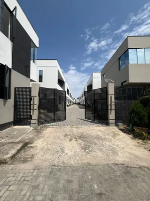 4bdrm Duplex in Orchid Road Lekki, Ikota for sale