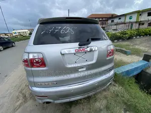 GMC Acadia SLE AWD 2011 Silver