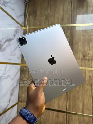 Apple iPad Pro 11 (2022) 128 GB Gray