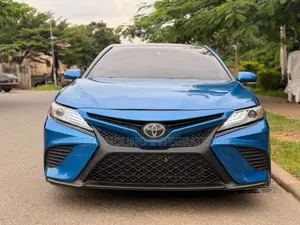 Toyota Camry 2020 Blue