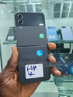 Samsung Galaxy Z Flip4 256 GB
