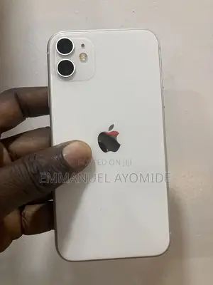 Apple iPhone 11 64 GB White