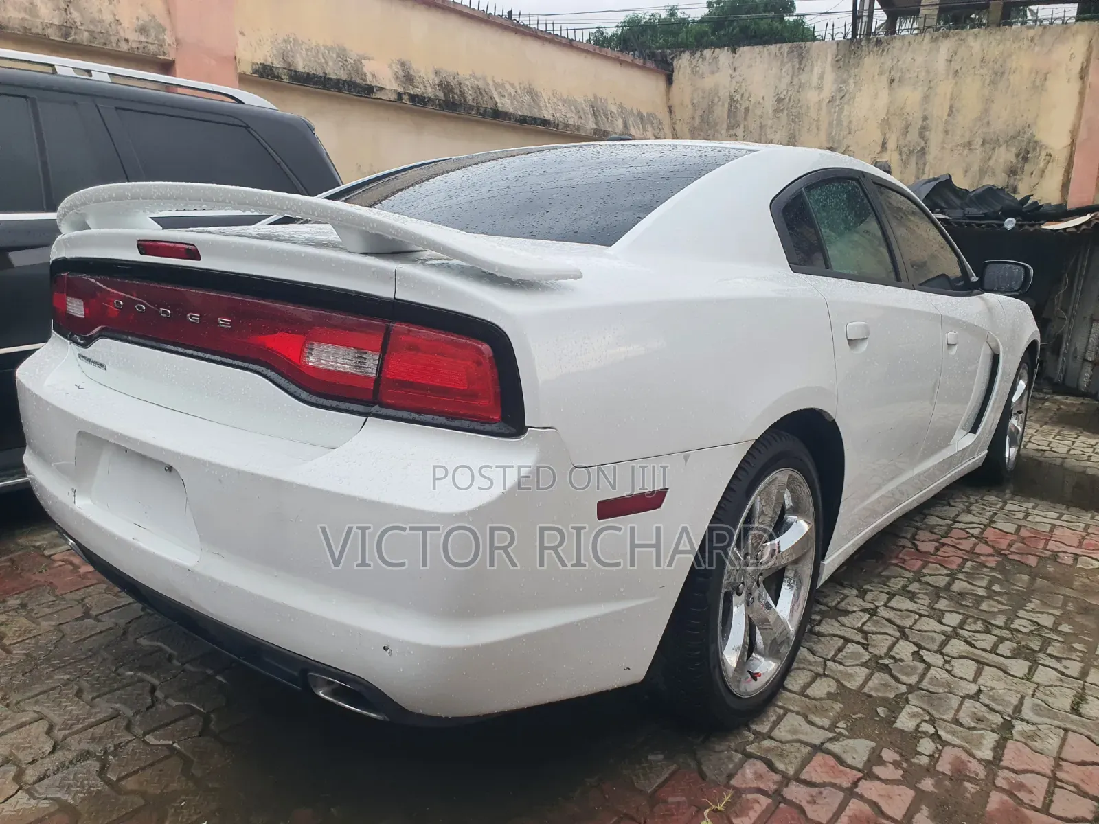 Dodge Charger SE 2013 White