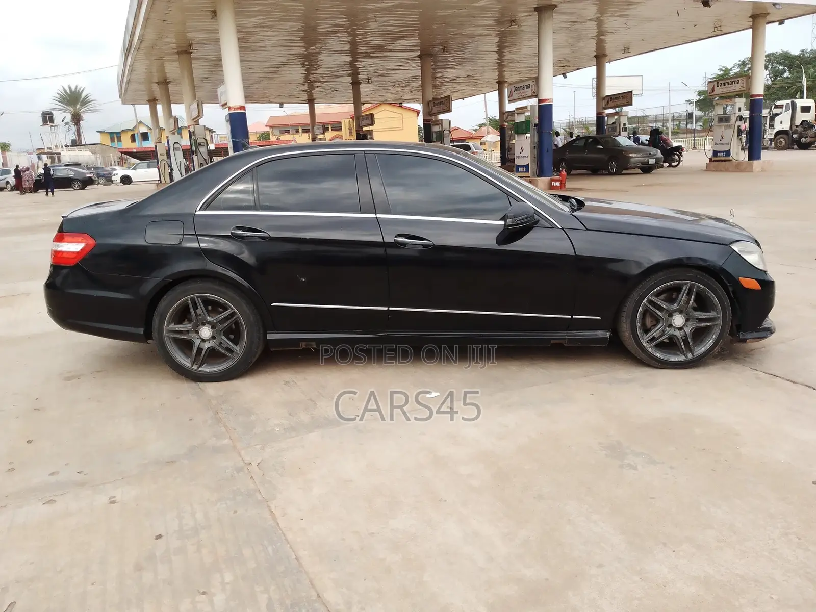 Mercedes-Benz E350 2011 Black