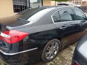 Genesis G90 2015 Black