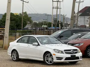 Mercedes-Benz C300 Sport 4Matic Sedan AWD (3.5L 6cyl 7A) 2014 White