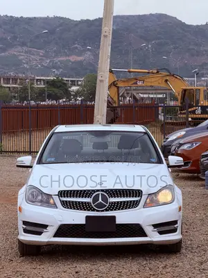 Mercedes-Benz C300 Sport 4Matic Sedan AWD (3.5L 6cyl 7A) 2014 White