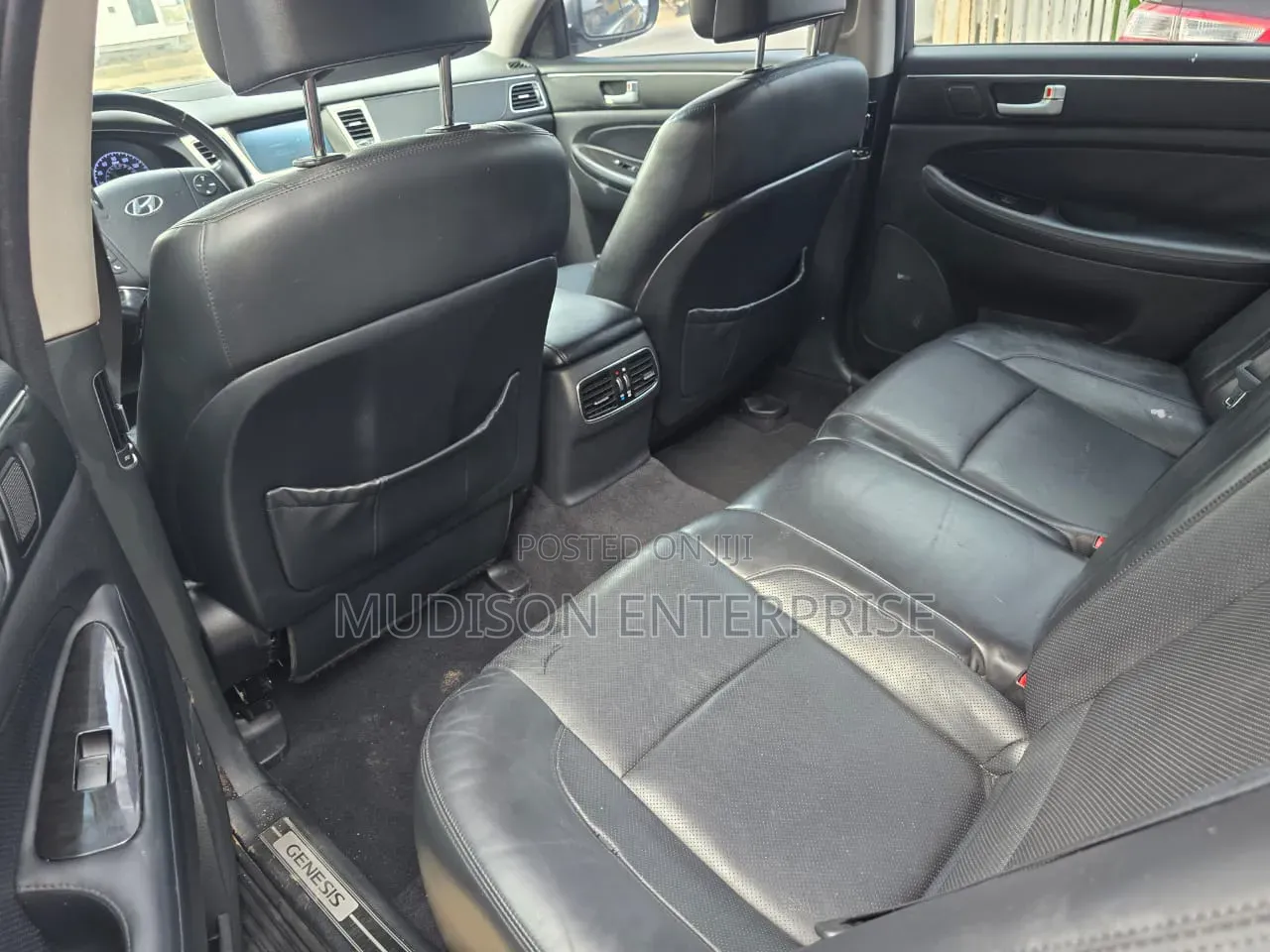 Genesis G90 2015 Black