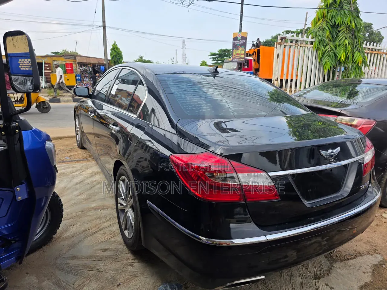 Genesis G90 2015 Black