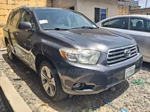 Toyota Highlander Limited 2010 Gray