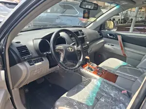 Toyota Highlander Limited 2010 Gray