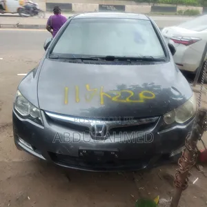 Honda Civic 2005 Gray