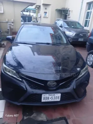Toyota Camry SE (2.5L 4cyl 8A) 2019 Black