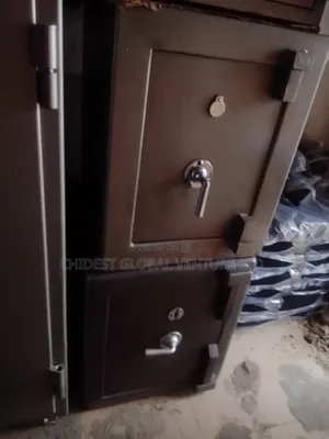 Vault Chubs Safe