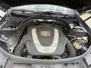 Mercedes-Benz GLK-Class 350 4MATIC 2012 Gray