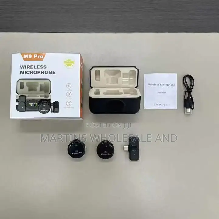 M9 Pro Wireless Microphone Set