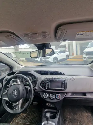 Toyota Yaris 2017 White