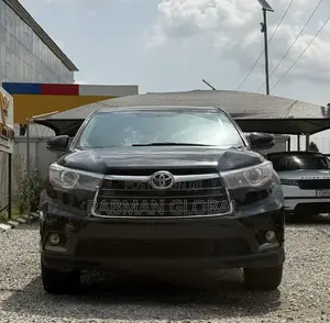 Toyota Highlander LE Plus 4dr SUV AWD (3.5L 6cyl 6A) 2014 Black