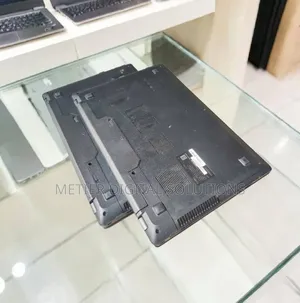 Laptop Clevo P17SM 8GB Intel Core i7 HDD+SSD 1T