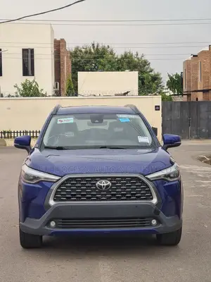 Toyota Corolla Cross 1.8 Petrol AWD 2022 Blue
