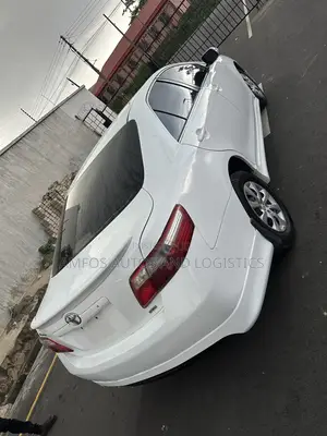 Toyota Camry SE 4dr Sedan (2.4L 4cyl 5A) 2009 White