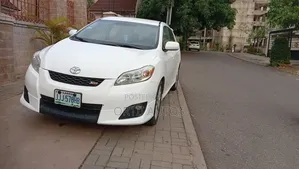 Toyota Matrix 2009 White