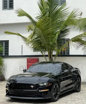 Ford Mustang BULLITT Fastback 2020 Black