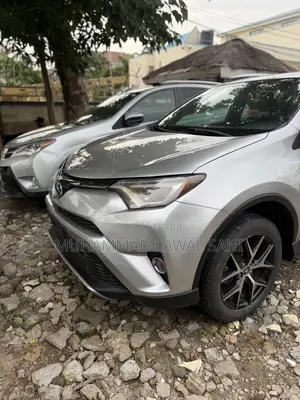 Toyota RAV4 2017 Gray